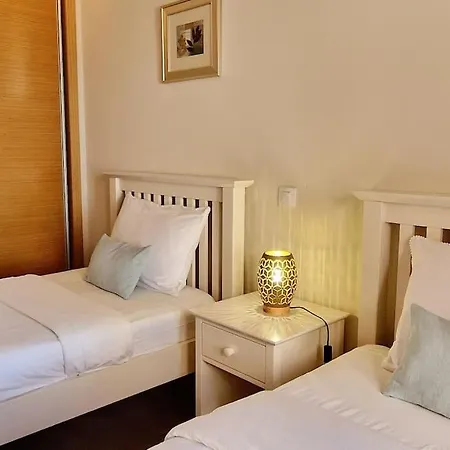 Dom wakacyjny Deluxe 3 Bedroom Townhouse - Quinta Da Atalaia *