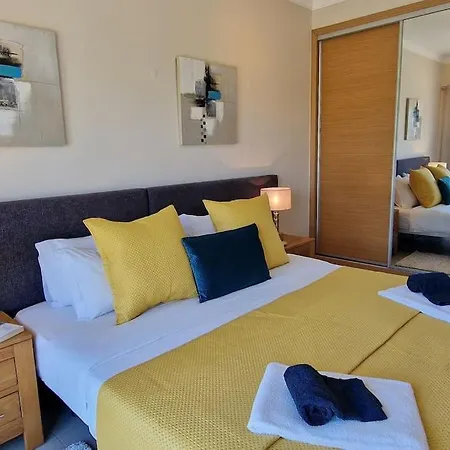 Deluxe 3 Bedroom Townhouse - Quinta Da Atalaia * Lagos