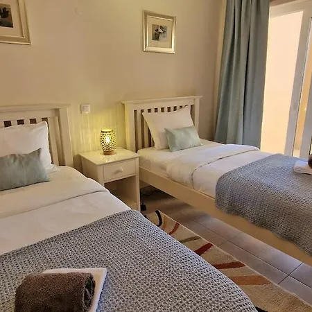 Prázdninový dům Deluxe 3 Bedroom Townhouse - Quinta Da Atalaia Lagos