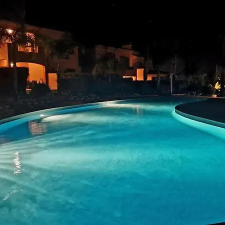 Deluxe 3 Bedroom Townhouse - Quinta Da Atalaia 拉哥斯